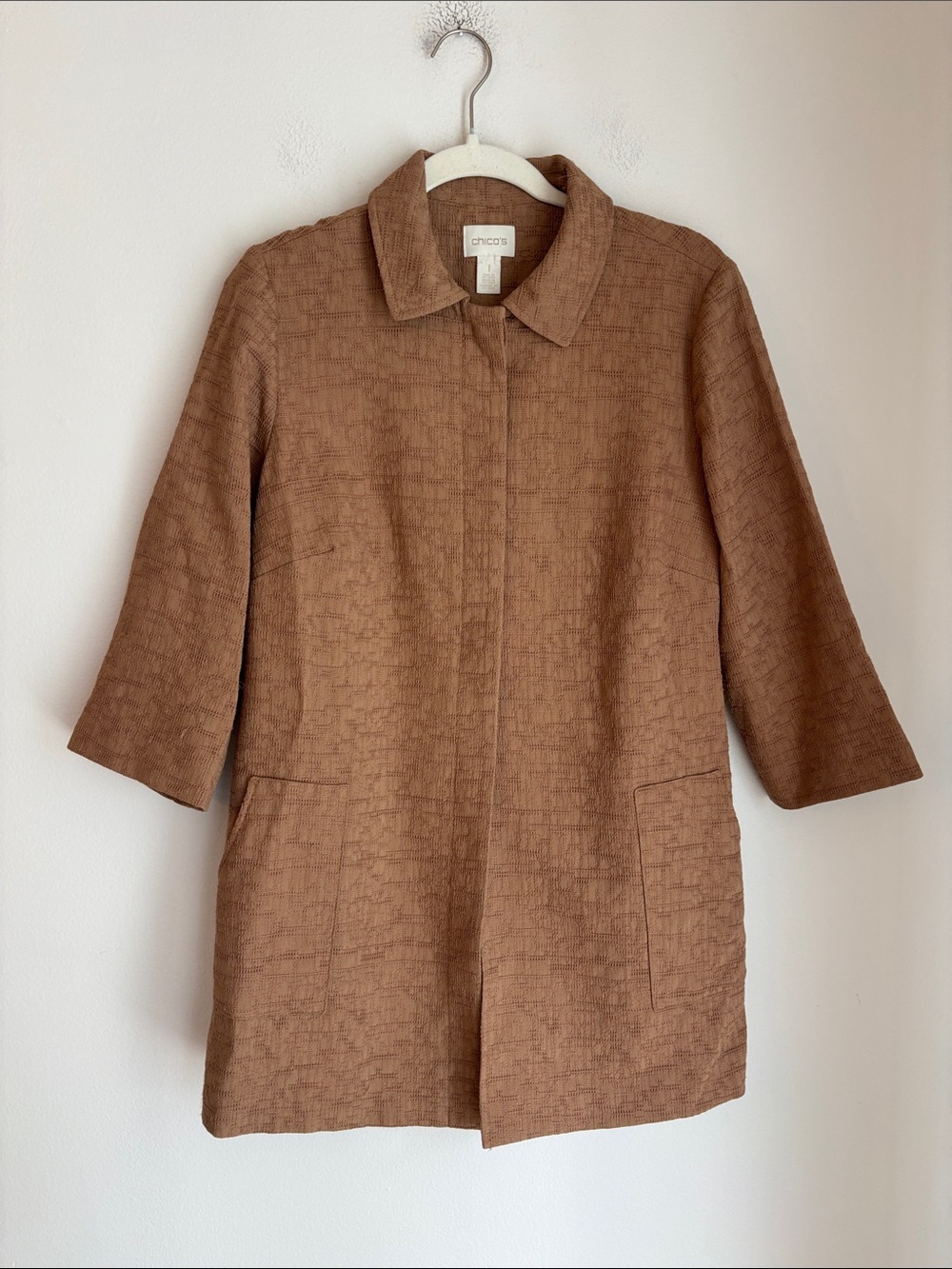Chico's Camel Brown Textured Three-Quarter Sleeve Trench Coat Women’s size 8/10